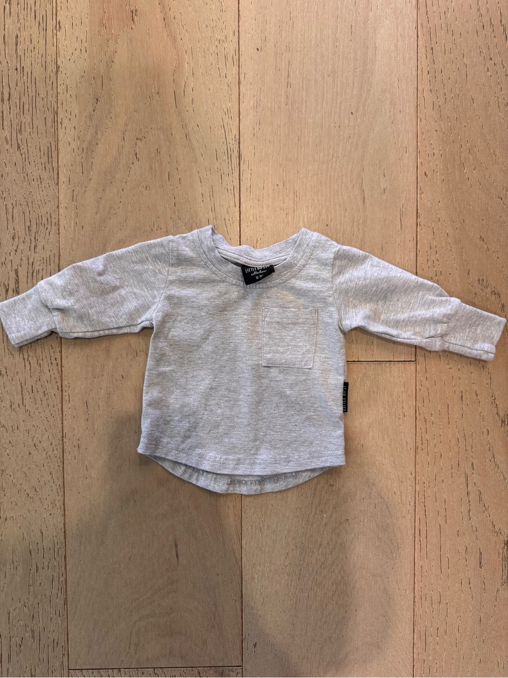 Little Bipsy Light Gray Long Sleeve Baby Tee